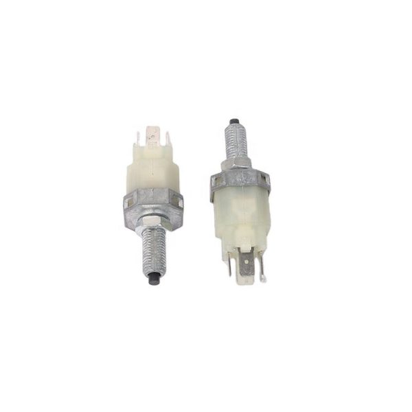 High Quality A21-3720010 brake lamp switch for CHERY FACE A21 A3 A5 TIGGO 3 FULWIN 2 G5 G6 H3 H5 X5 spare parts - Image 2