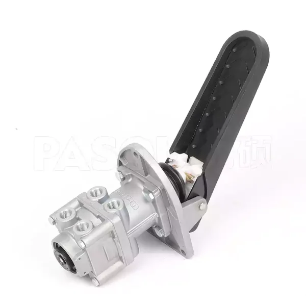 4613170230 Original Quality Sinotruck Truck Brake Valve Systems Pump Master Cylinder Sinotruk HOWO 371 Spare Parts - Image 3
