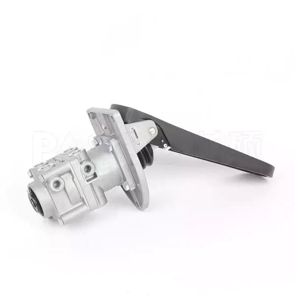 4613170230 Original Quality Sinotruck Truck Brake Valve Systems Pump Master Cylinder Sinotruk HOWO 371 Spare Parts - Image 6