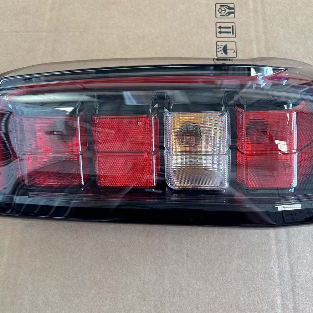 High Quality Grand Avenue Rear Light for JMC Grand Avenue Pickup Spare Parts 6 High Quality Grand Avenue Rear Light for JMC Grand Avenue Pickup Spare Parts - Image 6