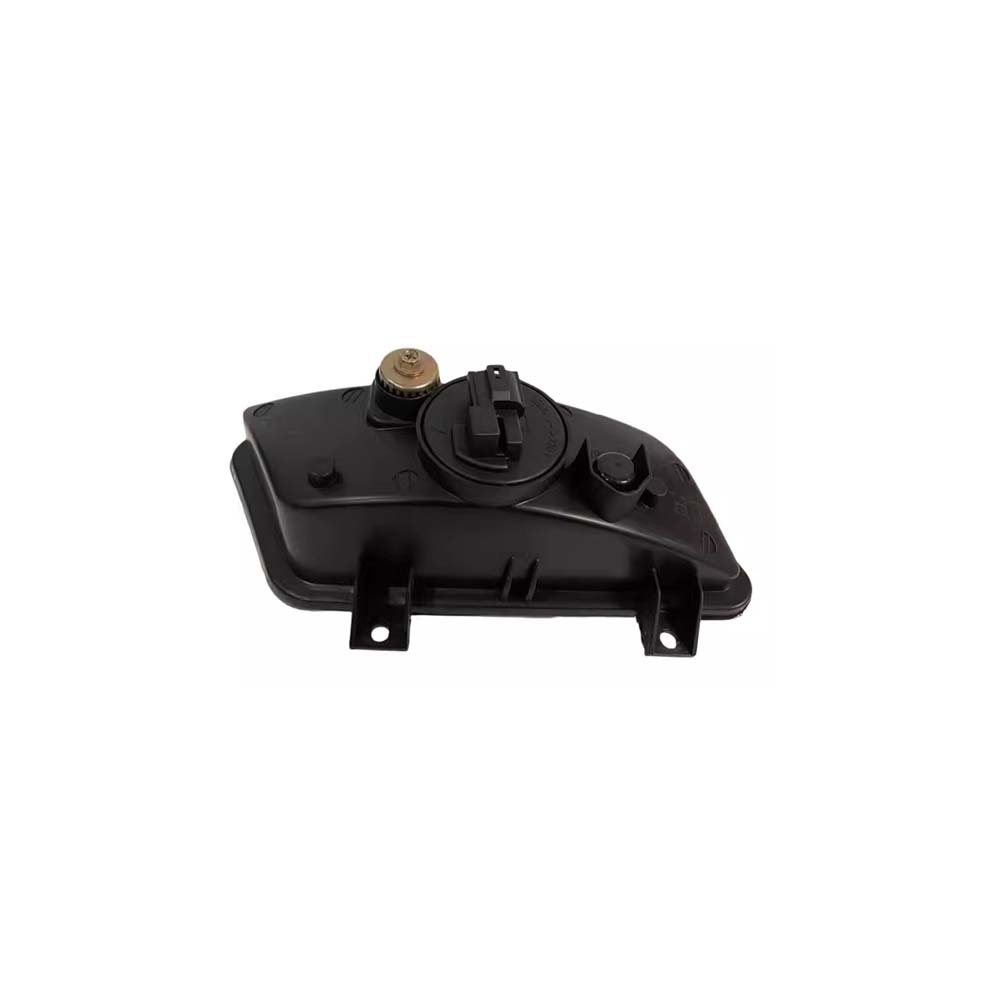 3732050-04 High Quality Carrying N900 Fog Light for JMC Carrying Truck Spare Parts 7 3732050 04 Carrying N900 Fog Light 2